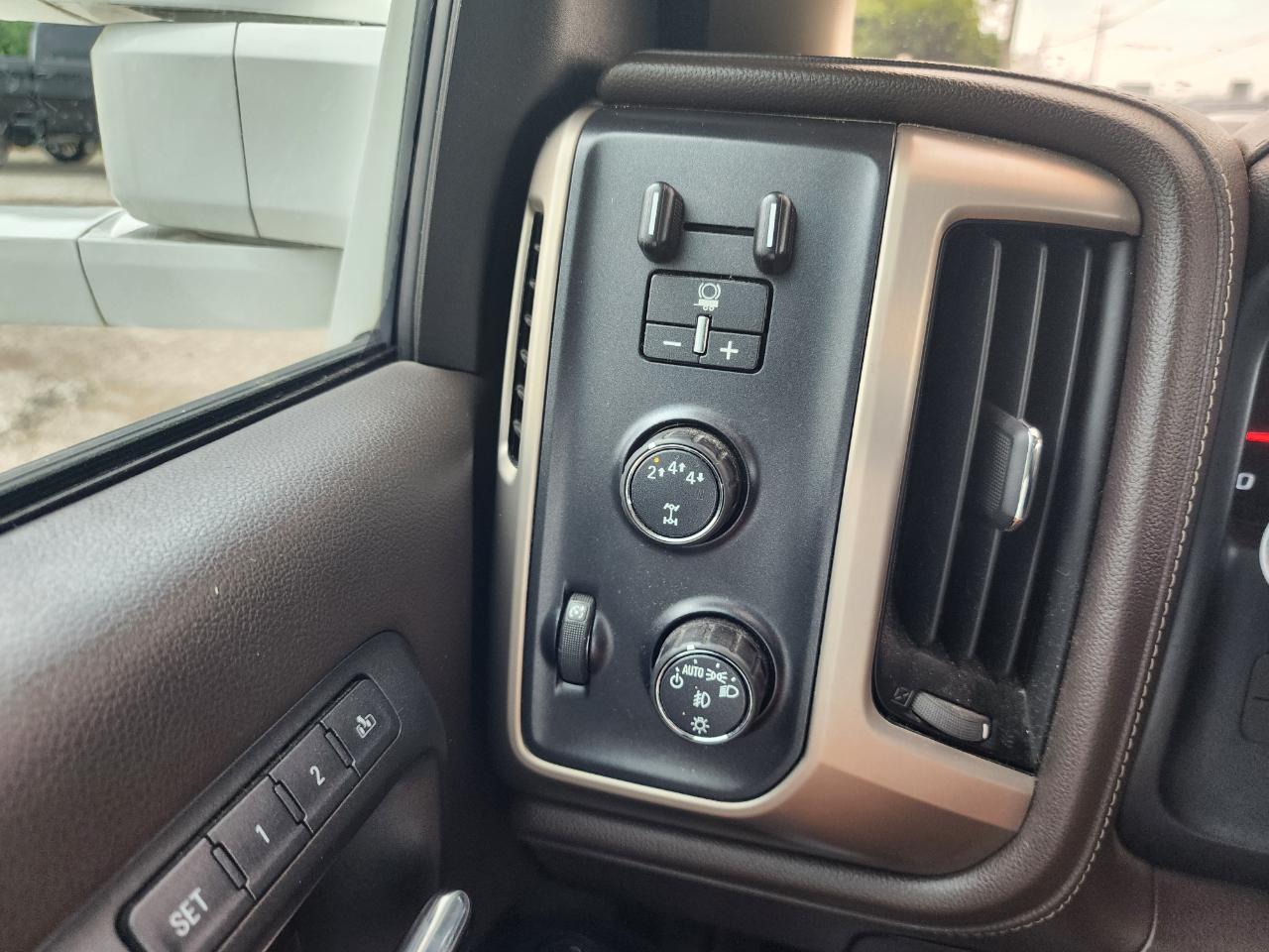 GMC Sierra 2500HD 4WD Crew Cab 153.7" Denali 2018