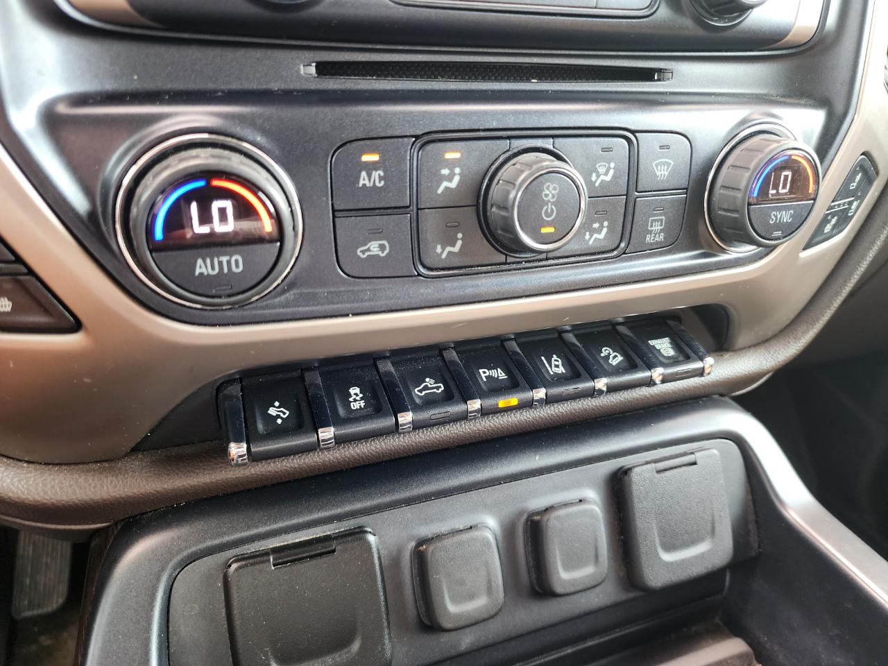 GMC Sierra 2500HD 4WD Crew Cab 153.7" Denali 2018