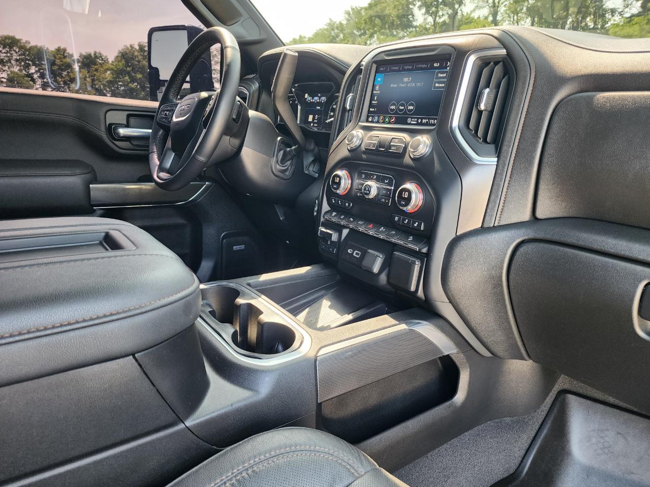 GMC Sierra 3500HD 4WD Crew Cab 159" AT4 2022