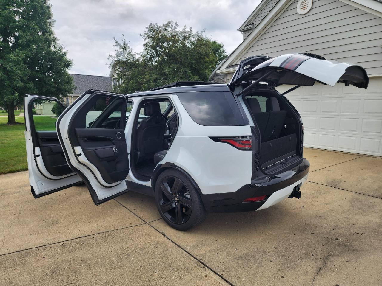Land Rover Discovery P360 HSE R-Dynamic 2023