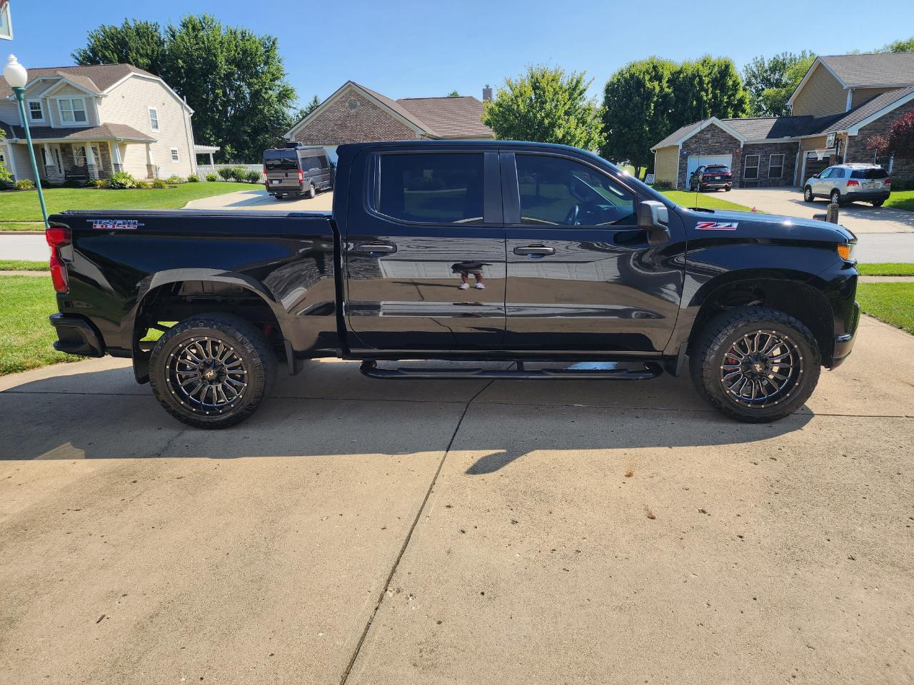 Chevrolet Silverado 1500 4WD Crew Cab 147" Custom Trail Boss 2019