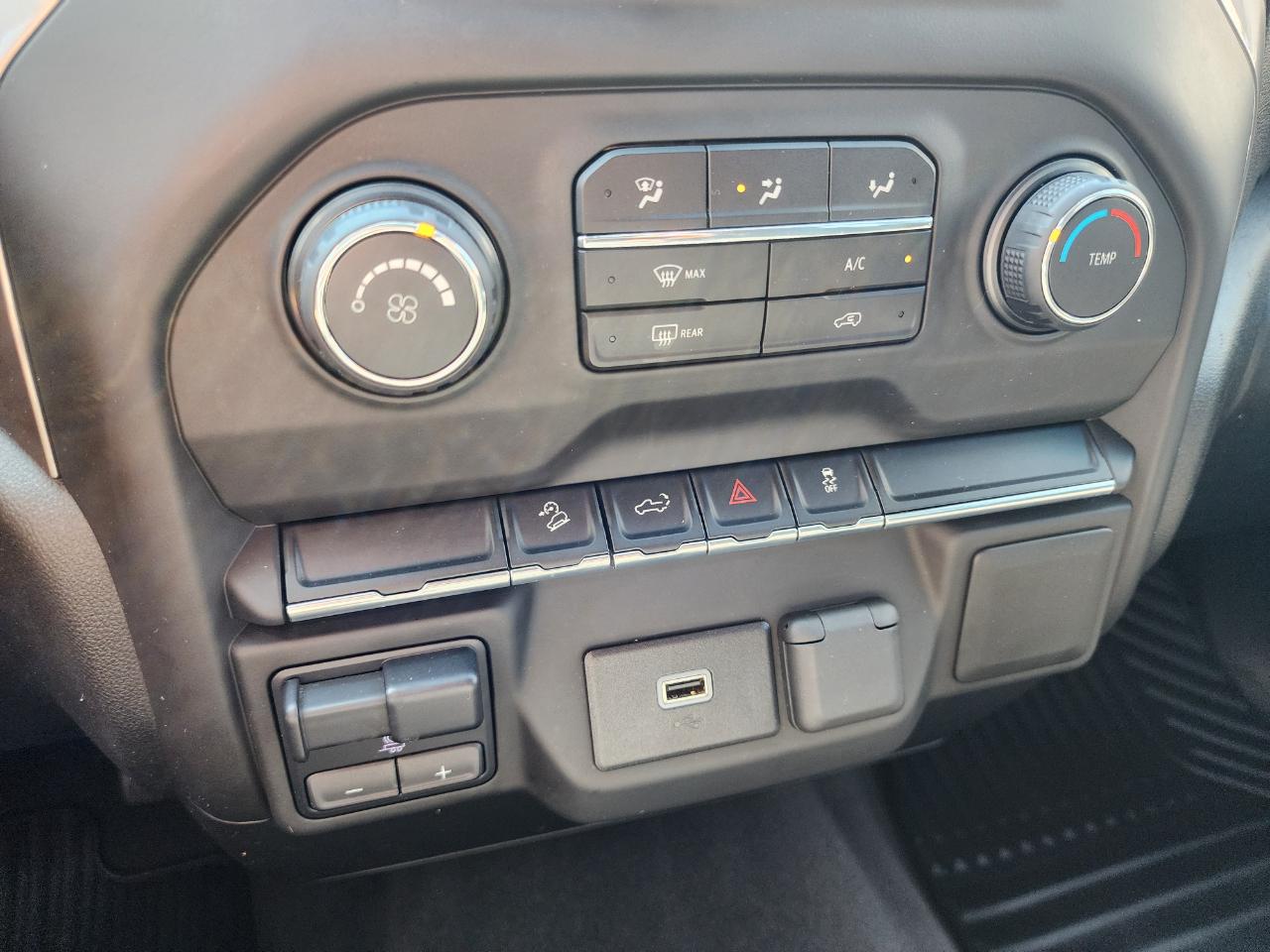 Chevrolet Silverado 1500 4WD Crew Cab 147" Custom Trail Boss 2019