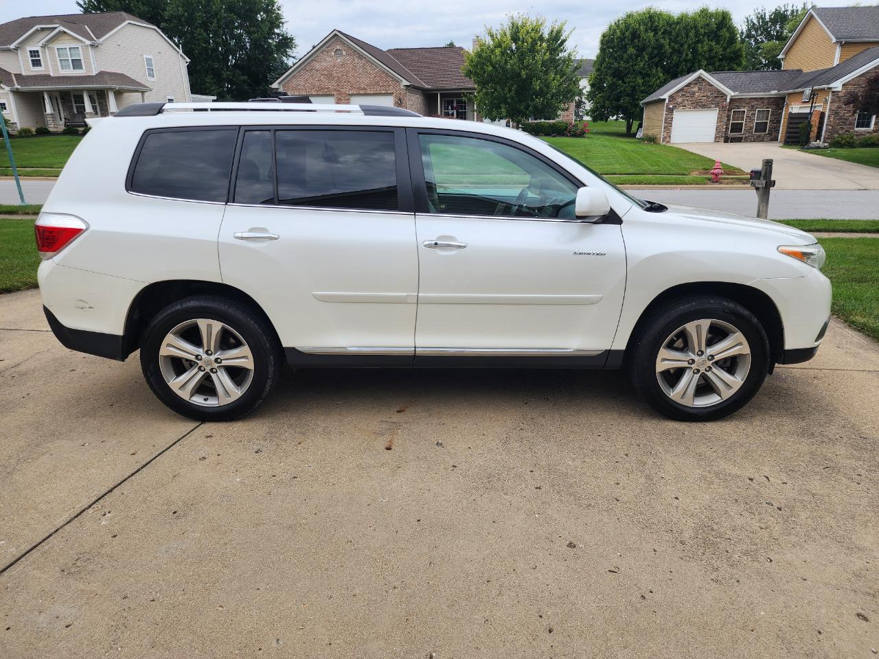 Toyota Highlander 4WD 4dr V6 Limited (Natl) 2012