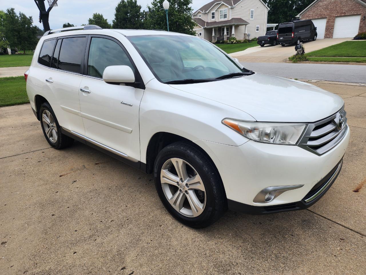 Toyota Highlander 4WD 4dr V6 Limited (Natl) 2012