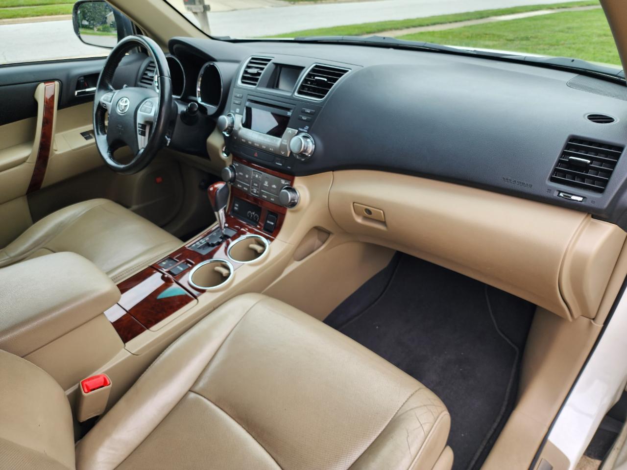 Toyota Highlander 4WD 4dr V6 Limited (Natl) 2012