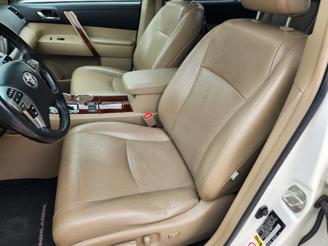 Toyota Highlander 4WD 4dr V6 Limited (Natl) 2012