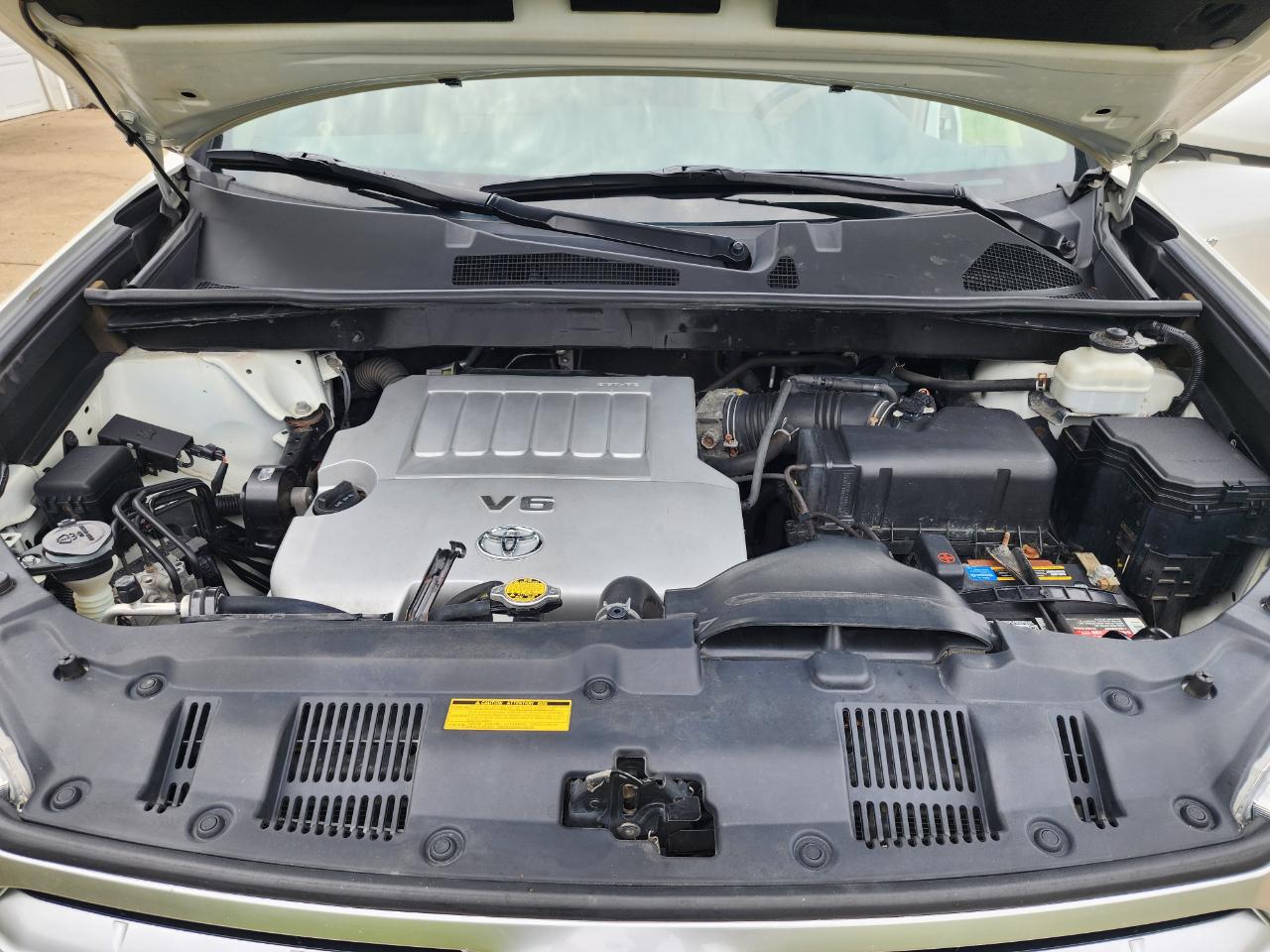 Toyota Highlander 4WD 4dr V6 Limited (Natl) 2012