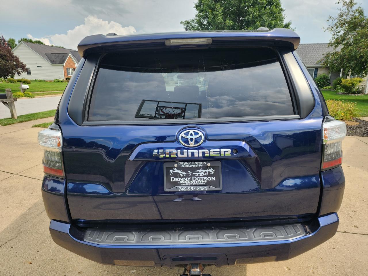 Toyota 4Runner SR5 4WD (Natl) 2020