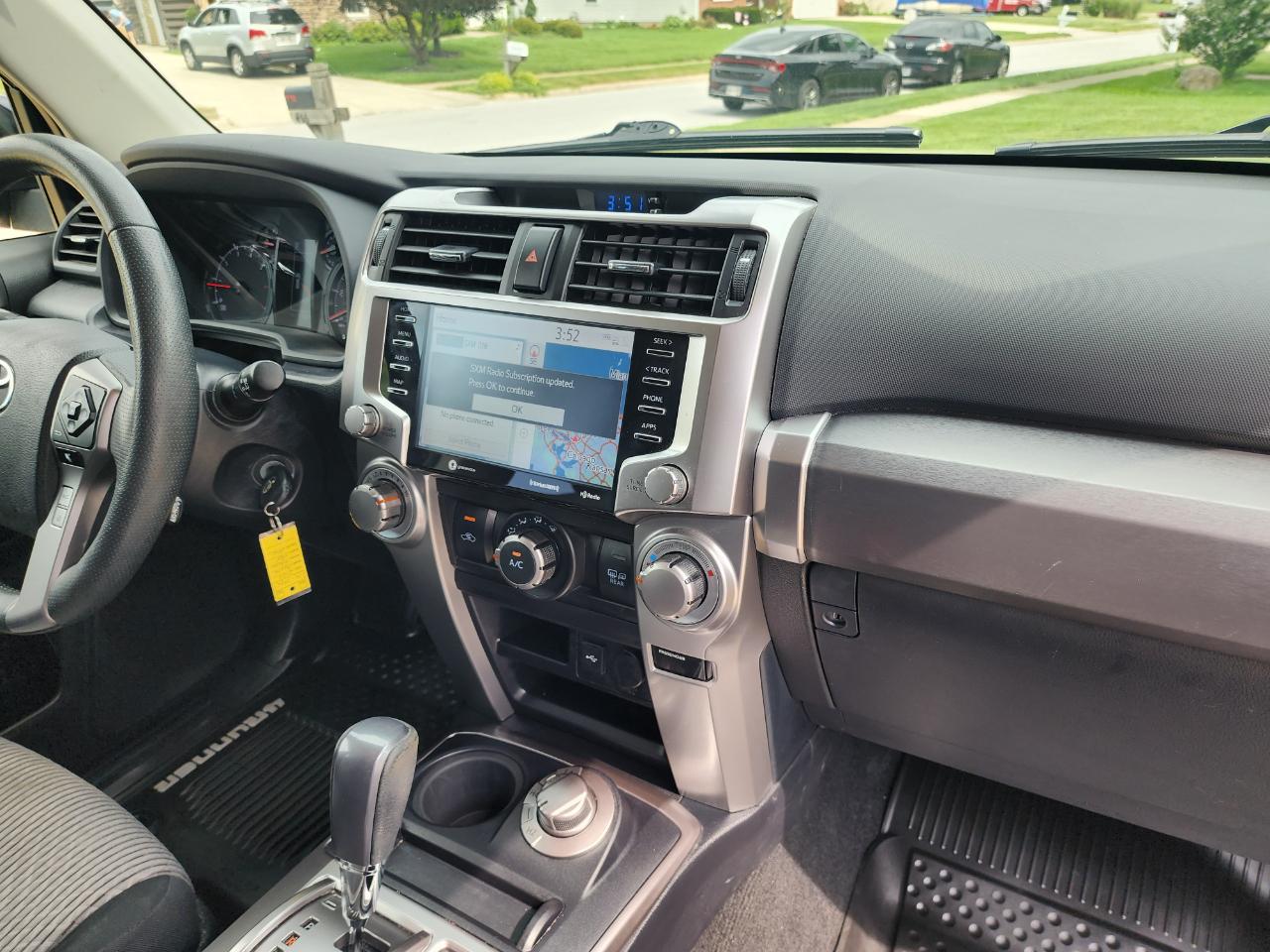 Toyota 4Runner SR5 4WD (Natl) 2020