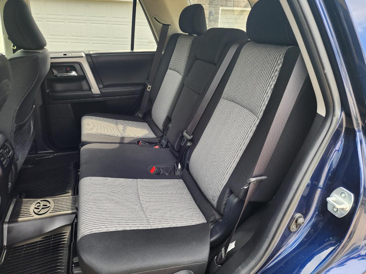 Toyota 4Runner SR5 4WD (Natl) 2020