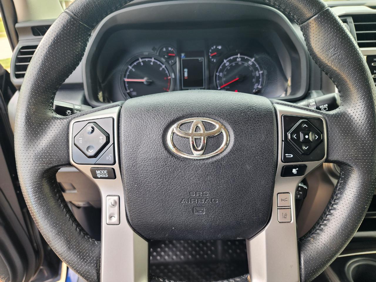 Toyota 4Runner SR5 4WD (Natl) 2020