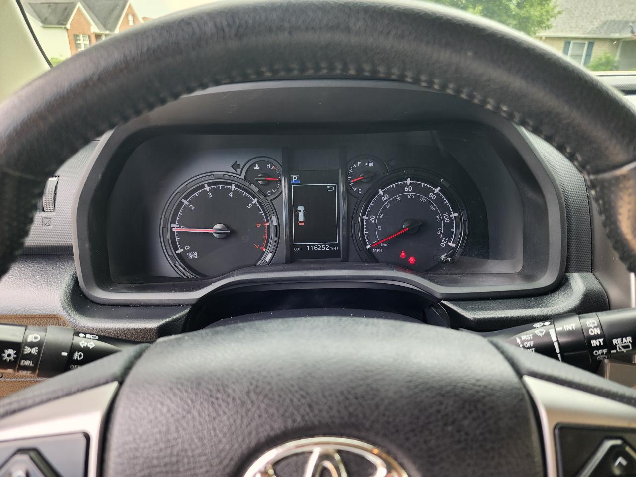 Toyota 4Runner SR5 4WD (Natl) 2020