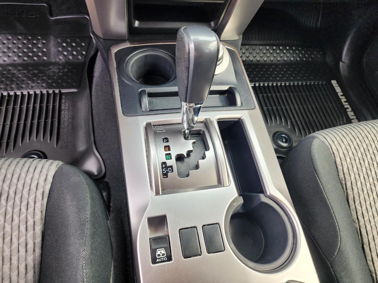 Toyota 4Runner SR5 4WD (Natl) 2020