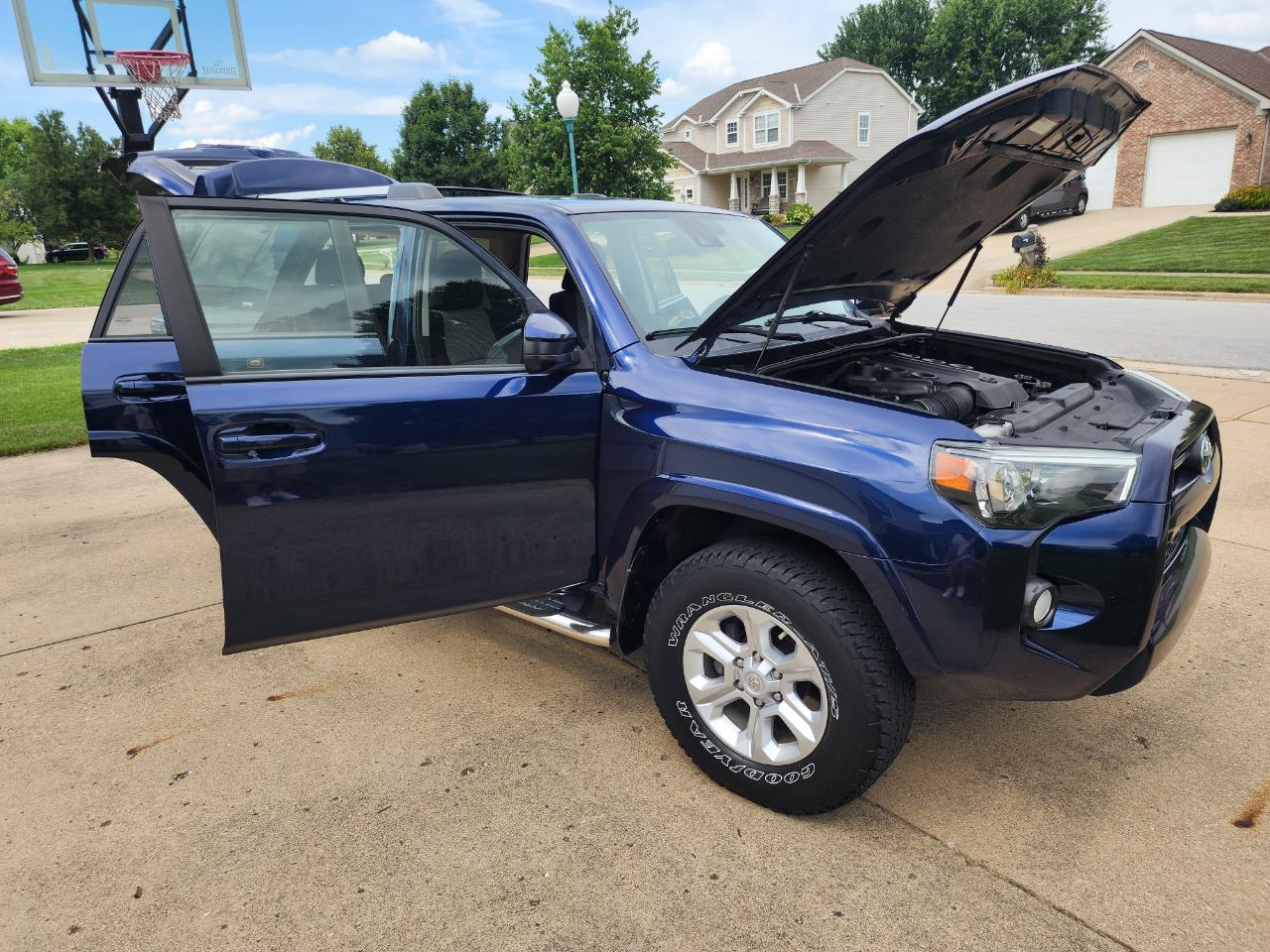 Toyota 4Runner SR5 4WD (Natl) 2020