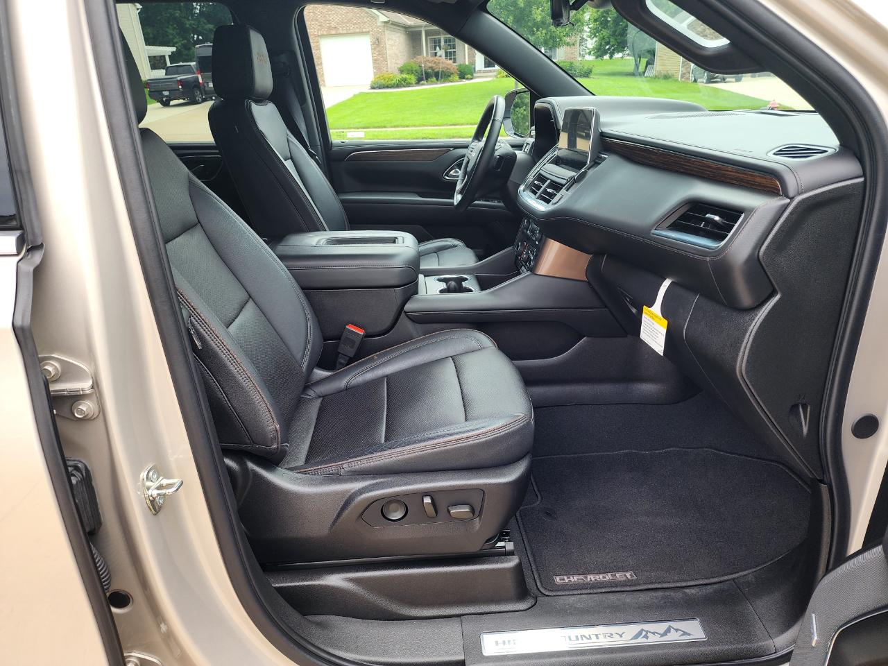Chevrolet Tahoe 4WD 4dr High Country 2023