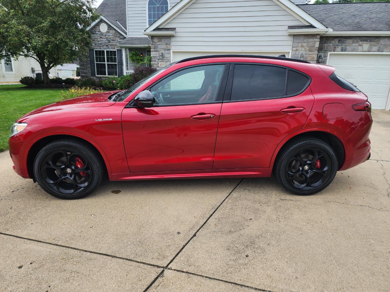 Alfa Romeo Stelvio Veloce AWD 2023