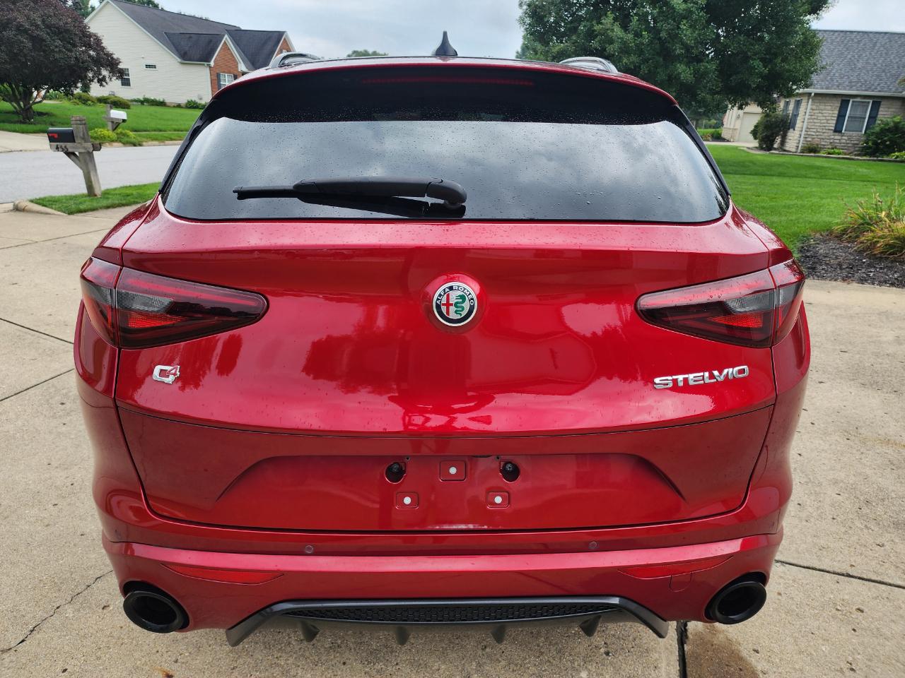 Alfa Romeo Stelvio Veloce AWD 2023