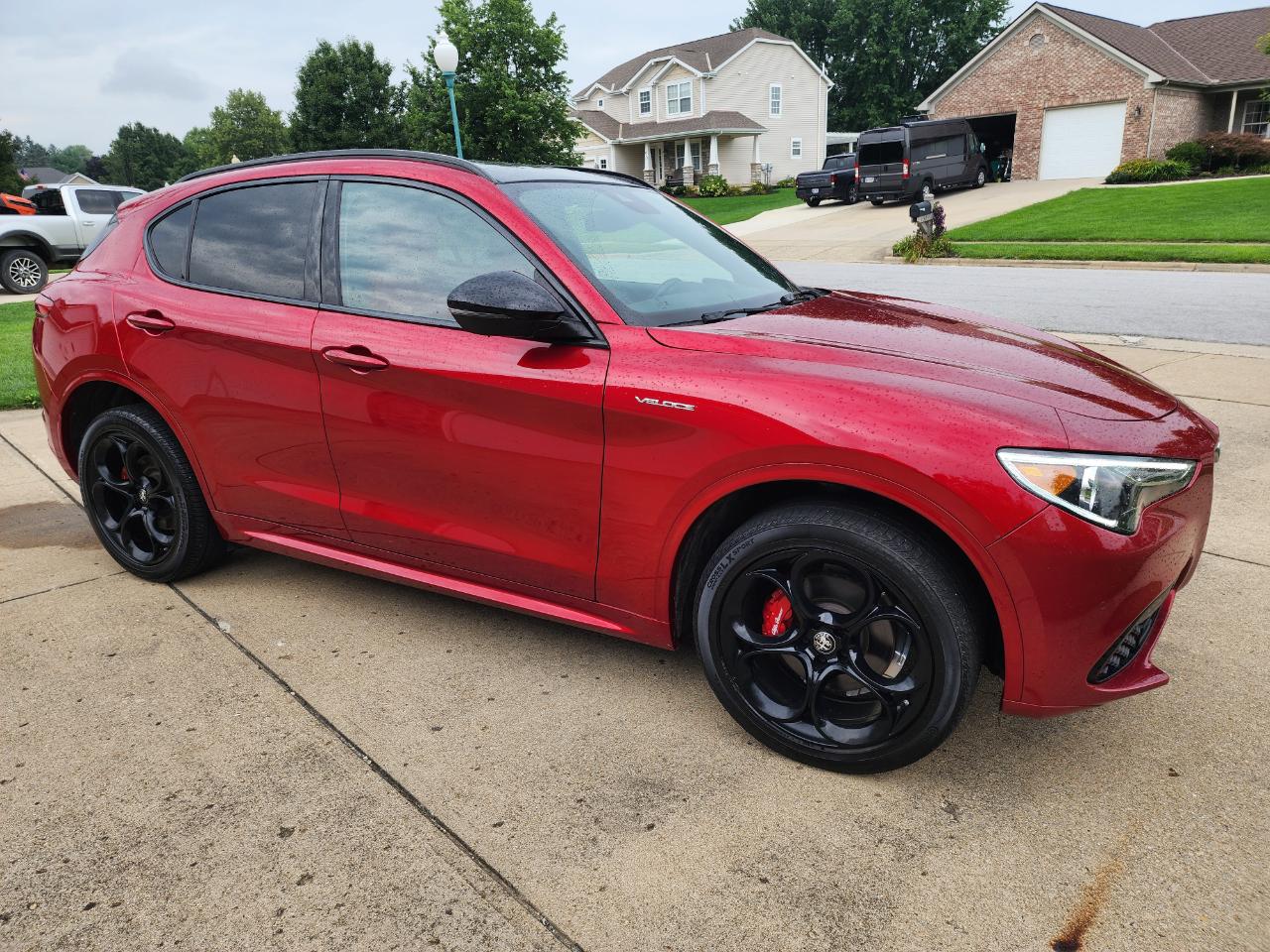 Alfa Romeo Stelvio Veloce AWD 2023
