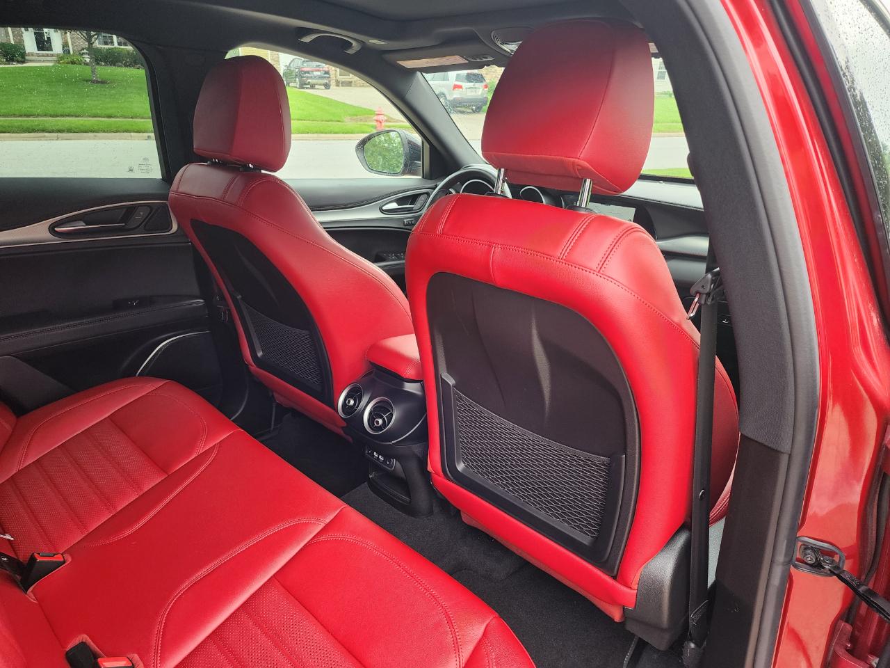 Alfa Romeo Stelvio Veloce AWD 2023