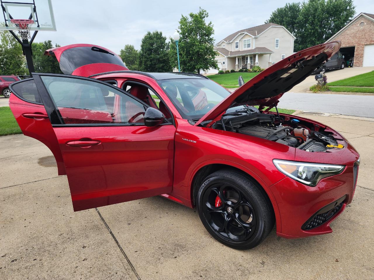 Alfa Romeo Stelvio Veloce AWD 2023