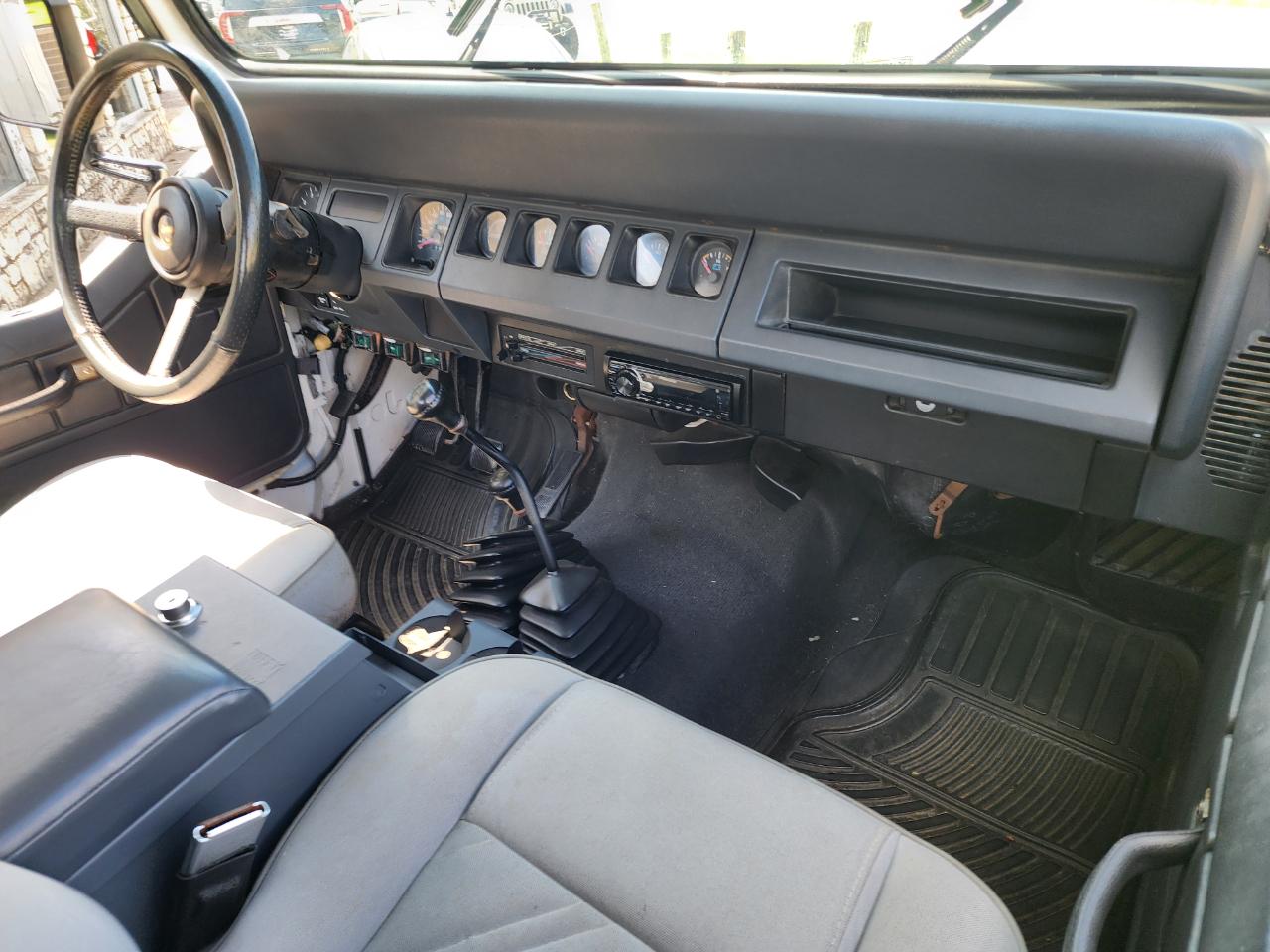 Jeep Wrangler 2dr SE 1994