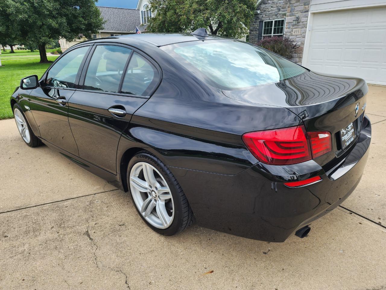 BMW 5 Series 4dr Sdn 535i xDrive AWD 2012