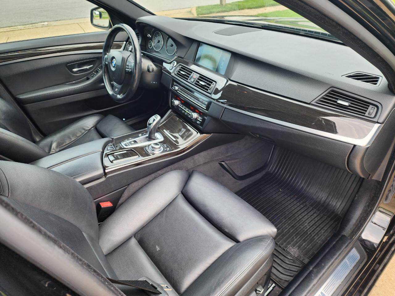 BMW 5 Series 4dr Sdn 535i xDrive AWD 2012
