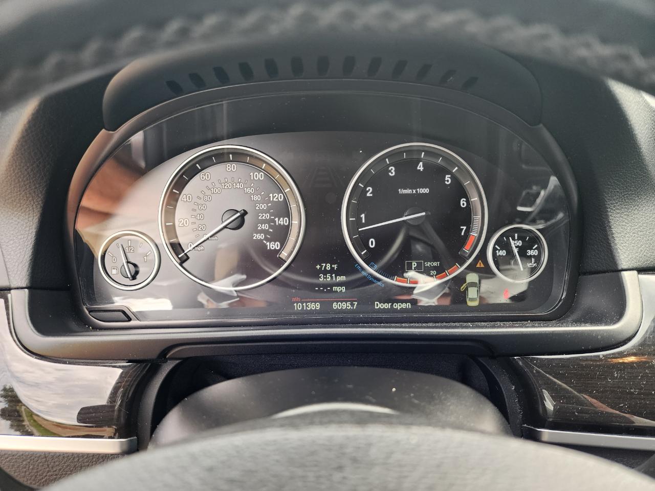 BMW 5 Series 4dr Sdn 535i xDrive AWD 2012