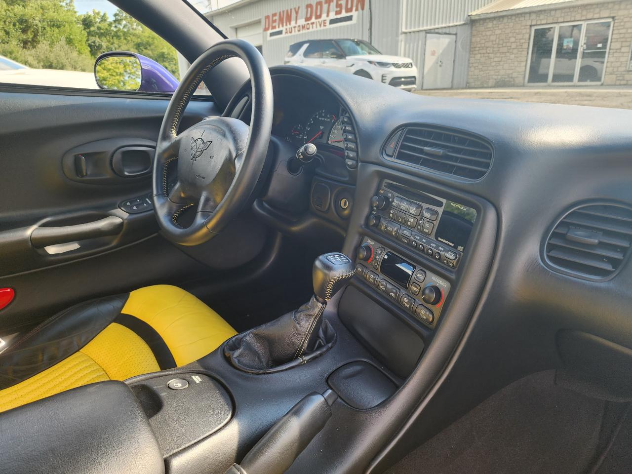 Chevrolet Corvette 2dr Convertible 1998