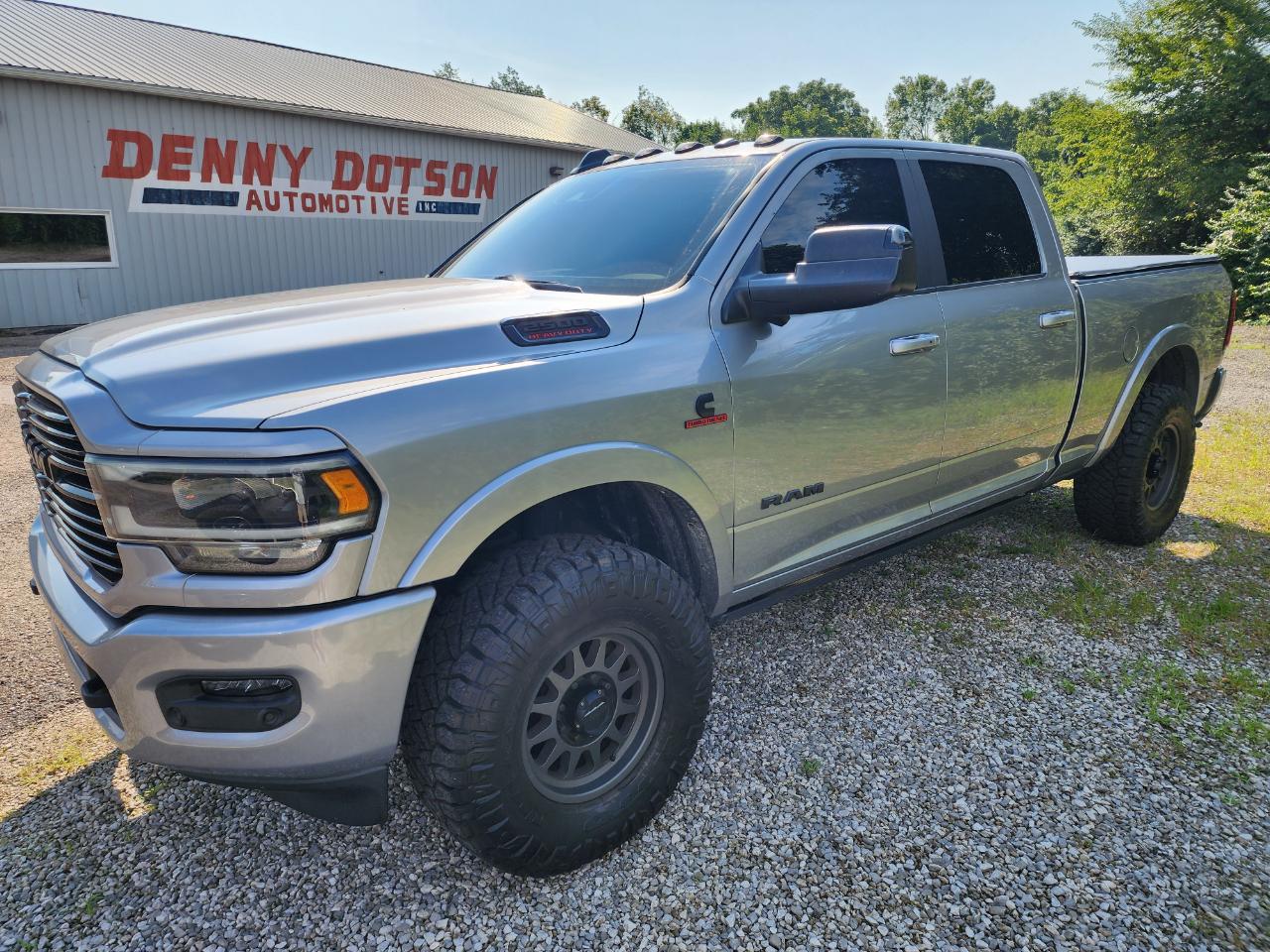 RAM 2500 Laramie 4x4 Crew Cab 6'4" Box 2019