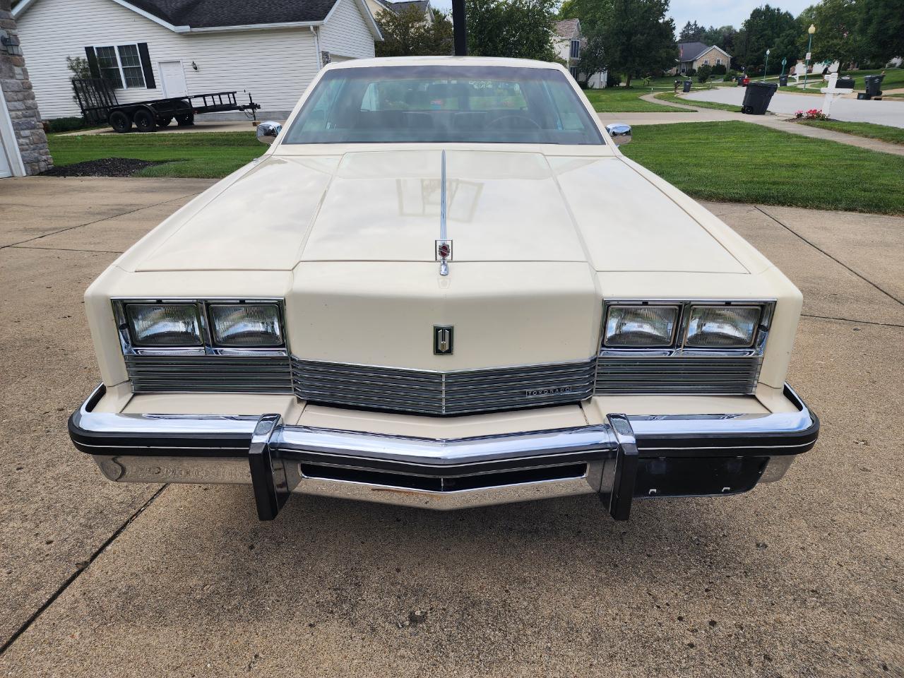 Oldsmobile Toronado 2dr Coupe Custom Brougham 1983