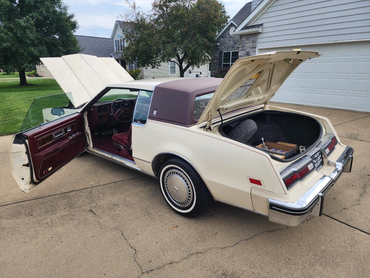 Oldsmobile Toronado 2dr Coupe Custom Brougham 1983