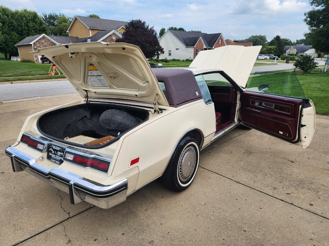 Oldsmobile Toronado 2dr Coupe Custom Brougham 1983