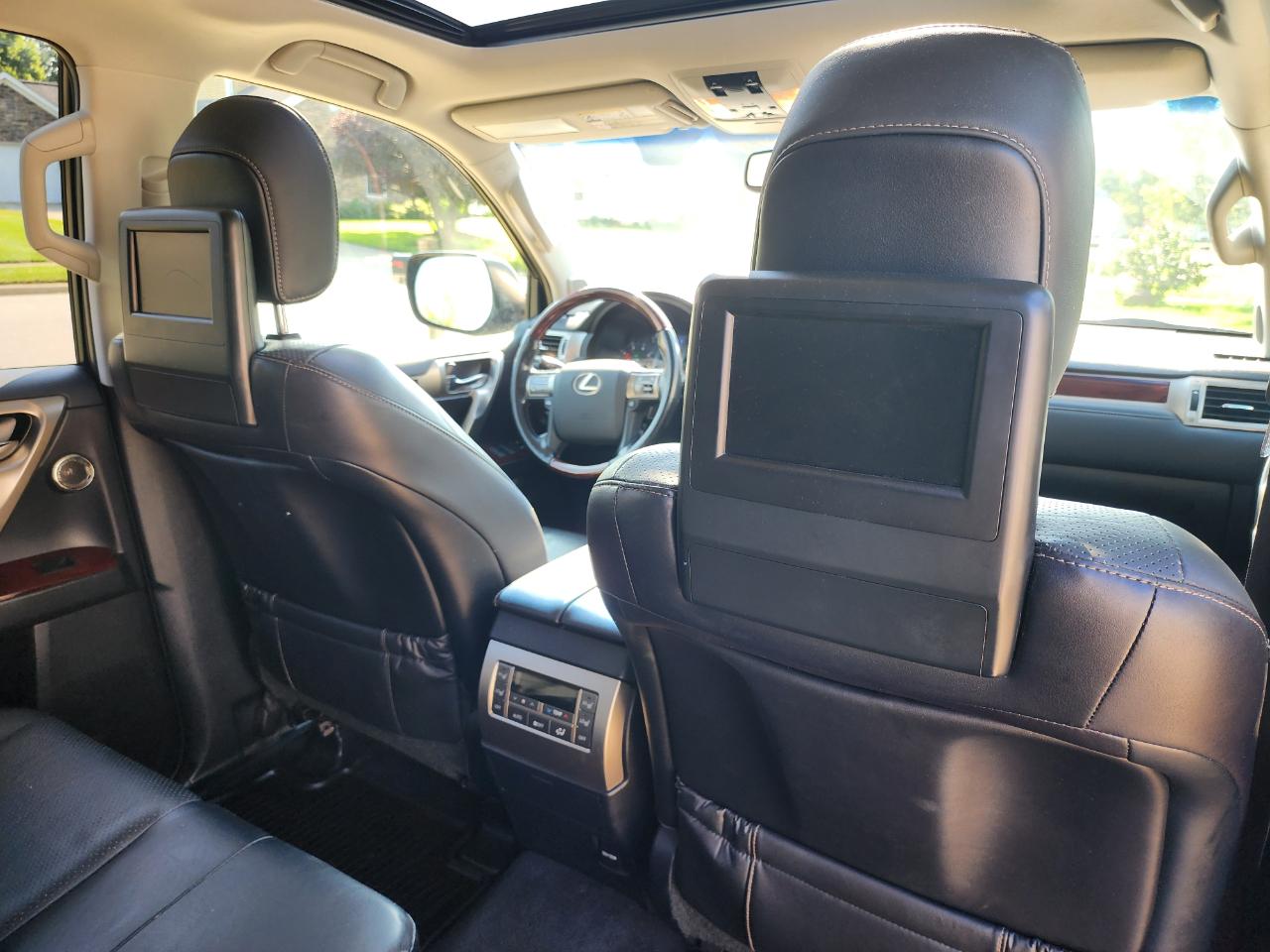 Lexus GX 460 4WD 4dr Luxury 2016