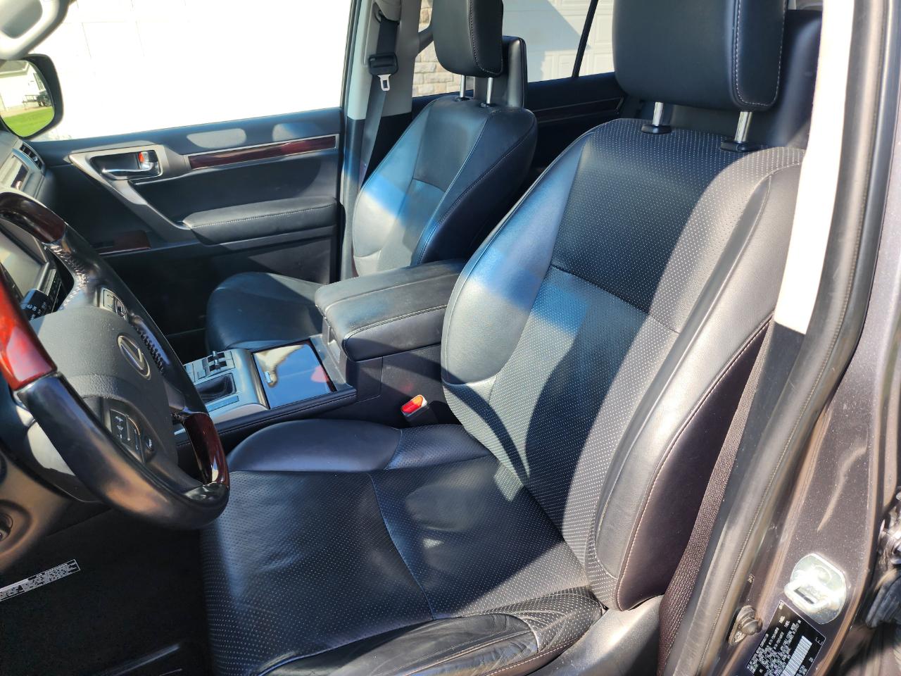 Lexus GX 460 4WD 4dr Luxury 2016