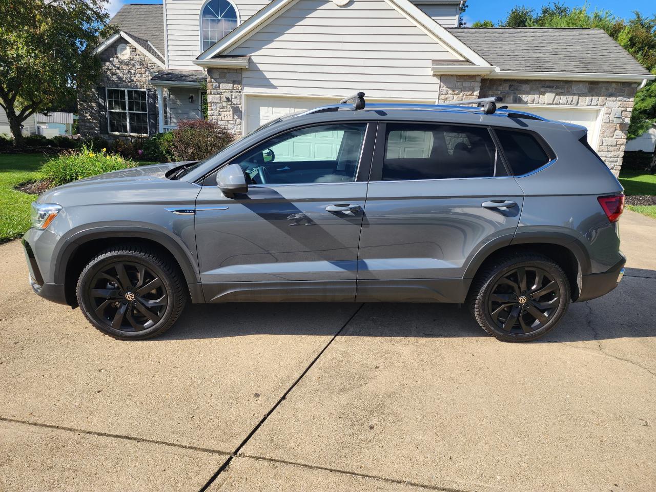 Volkswagen Taos SEL FWD 2022