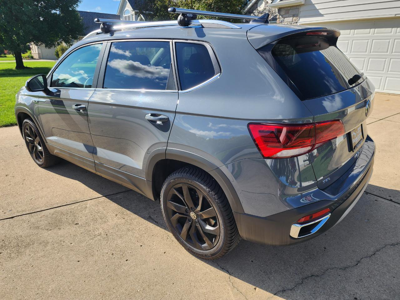 Volkswagen Taos SEL FWD 2022