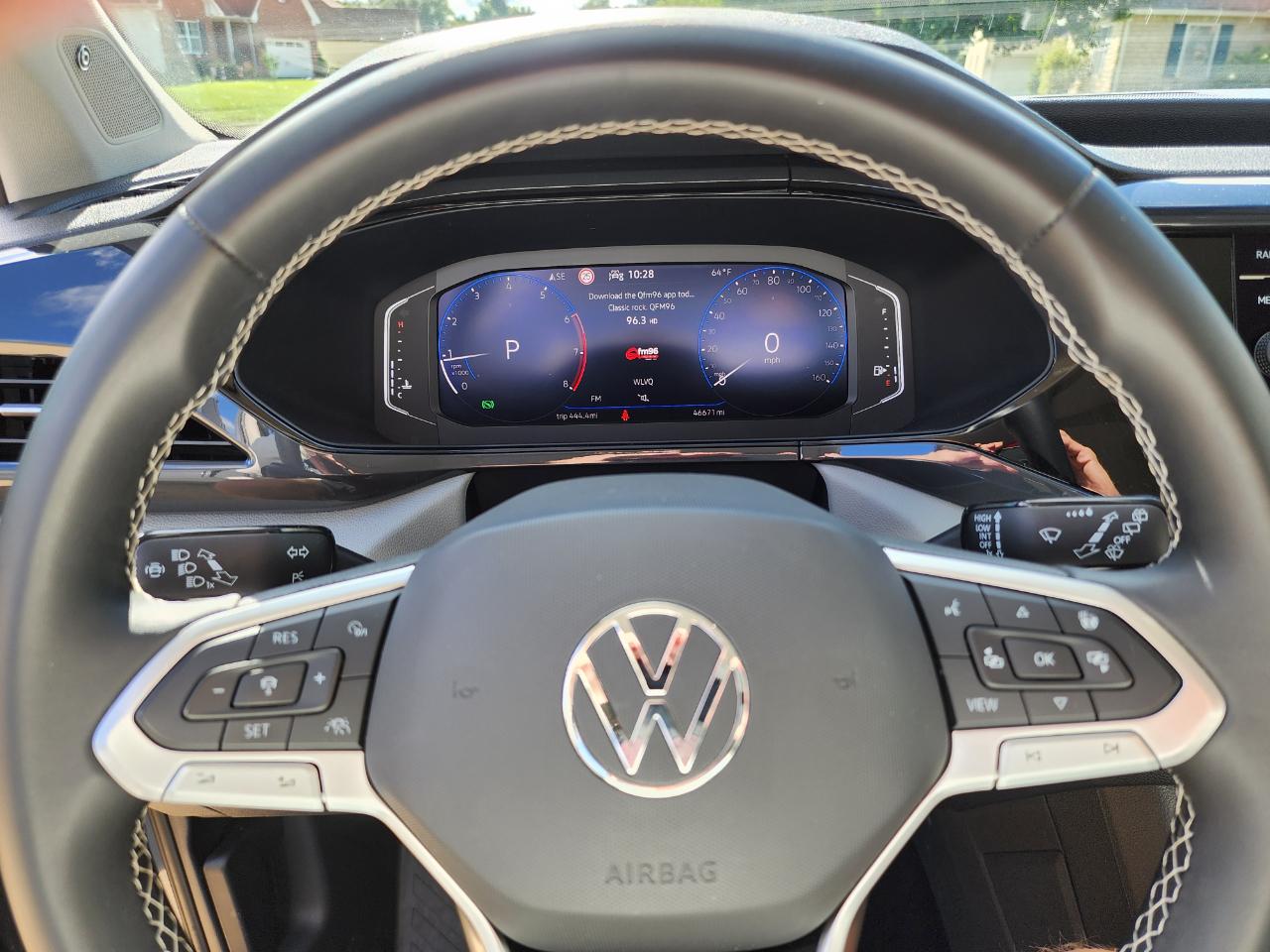 Volkswagen Taos SEL FWD 2022