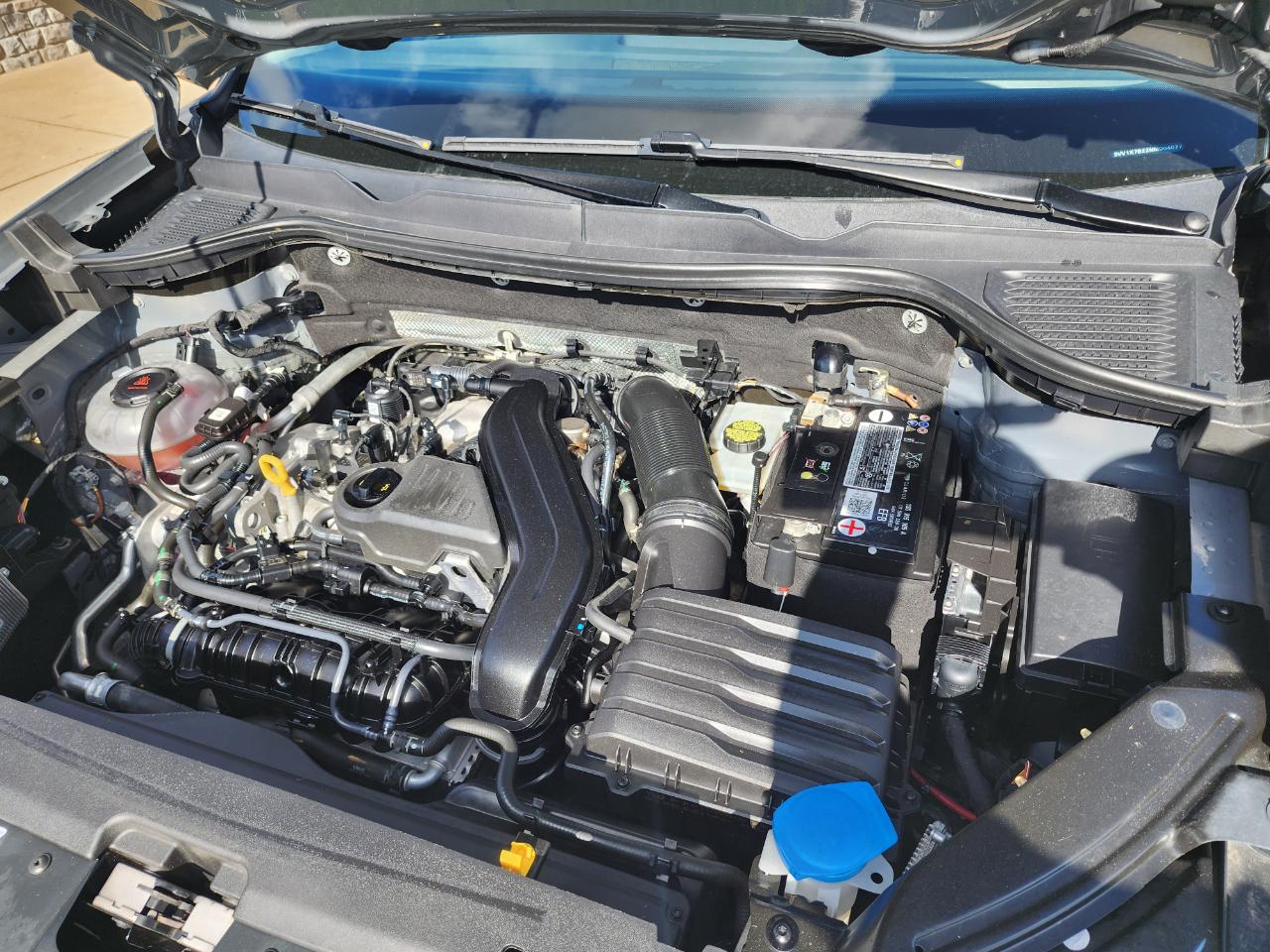 Volkswagen Taos SEL FWD 2022