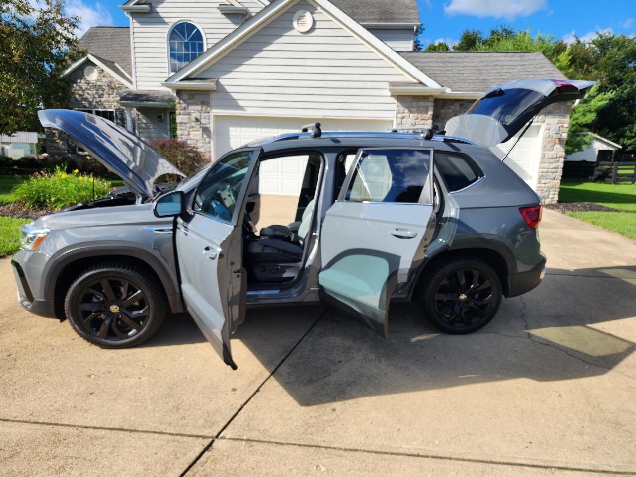 Volkswagen Taos SEL FWD 2022