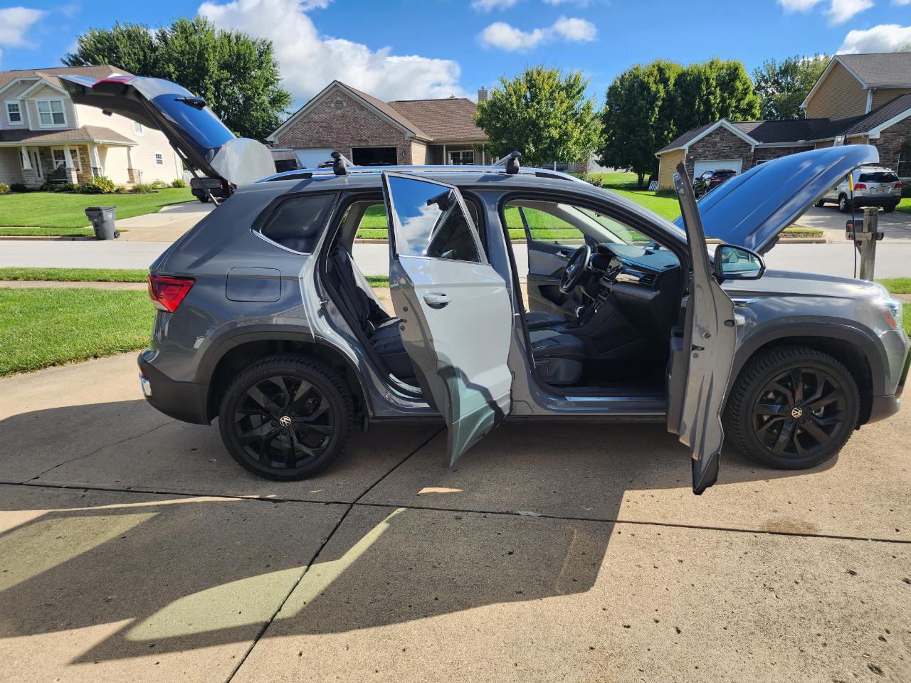 Volkswagen Taos SEL FWD 2022
