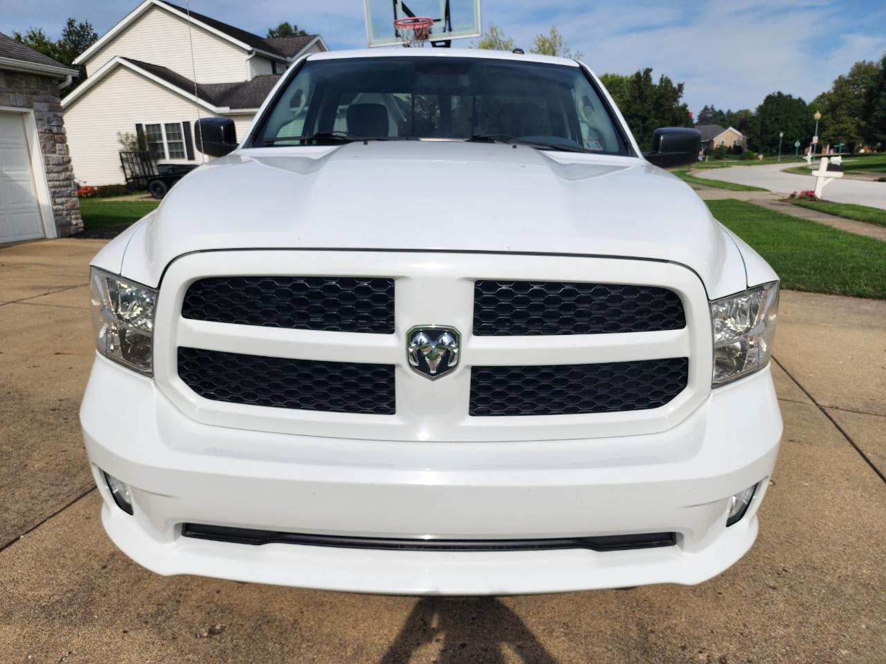 RAM 1500 4WD Reg Cab 120.5" Express 2015