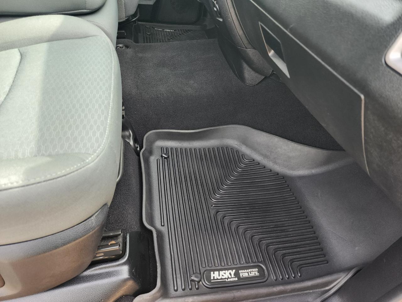 RAM 1500 4WD Reg Cab 120.5" Express 2015