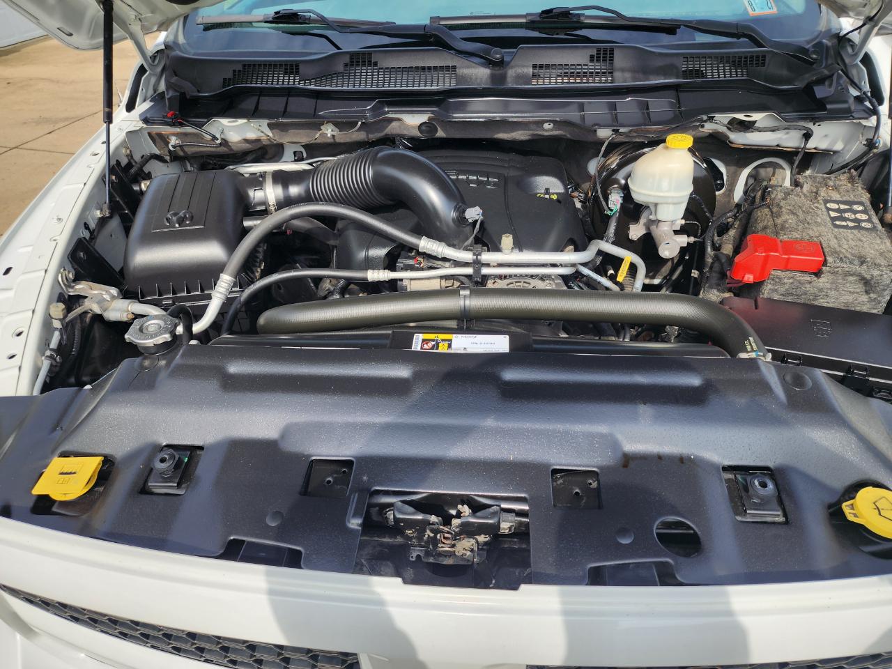 RAM 1500 4WD Reg Cab 120.5" Express 2015