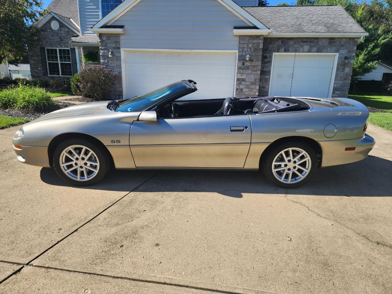 Chevrolet Camaro 2dr Convertible SS 2002