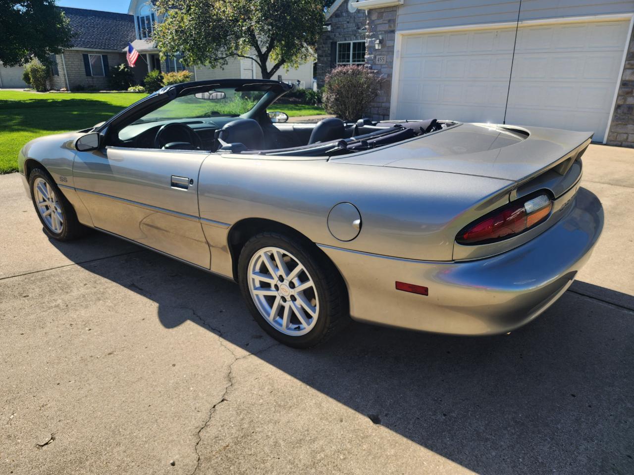 Chevrolet Camaro 2dr Convertible SS 2002