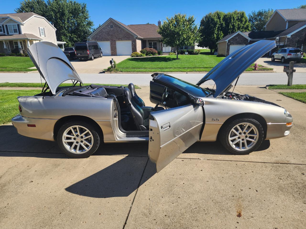 Chevrolet Camaro 2dr Convertible SS 2002