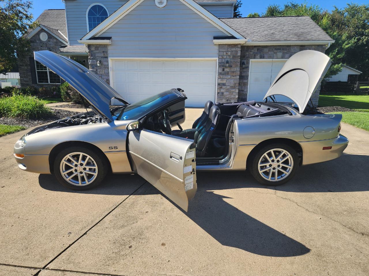 Chevrolet Camaro 2dr Convertible SS 2002