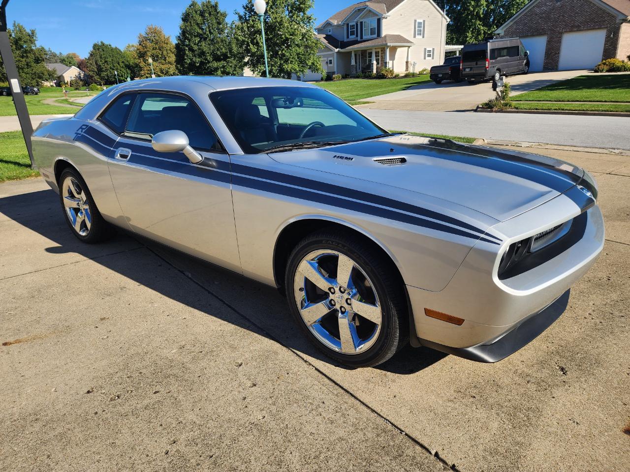 Dodge Challenger 2dr Cpe R/T 2009
