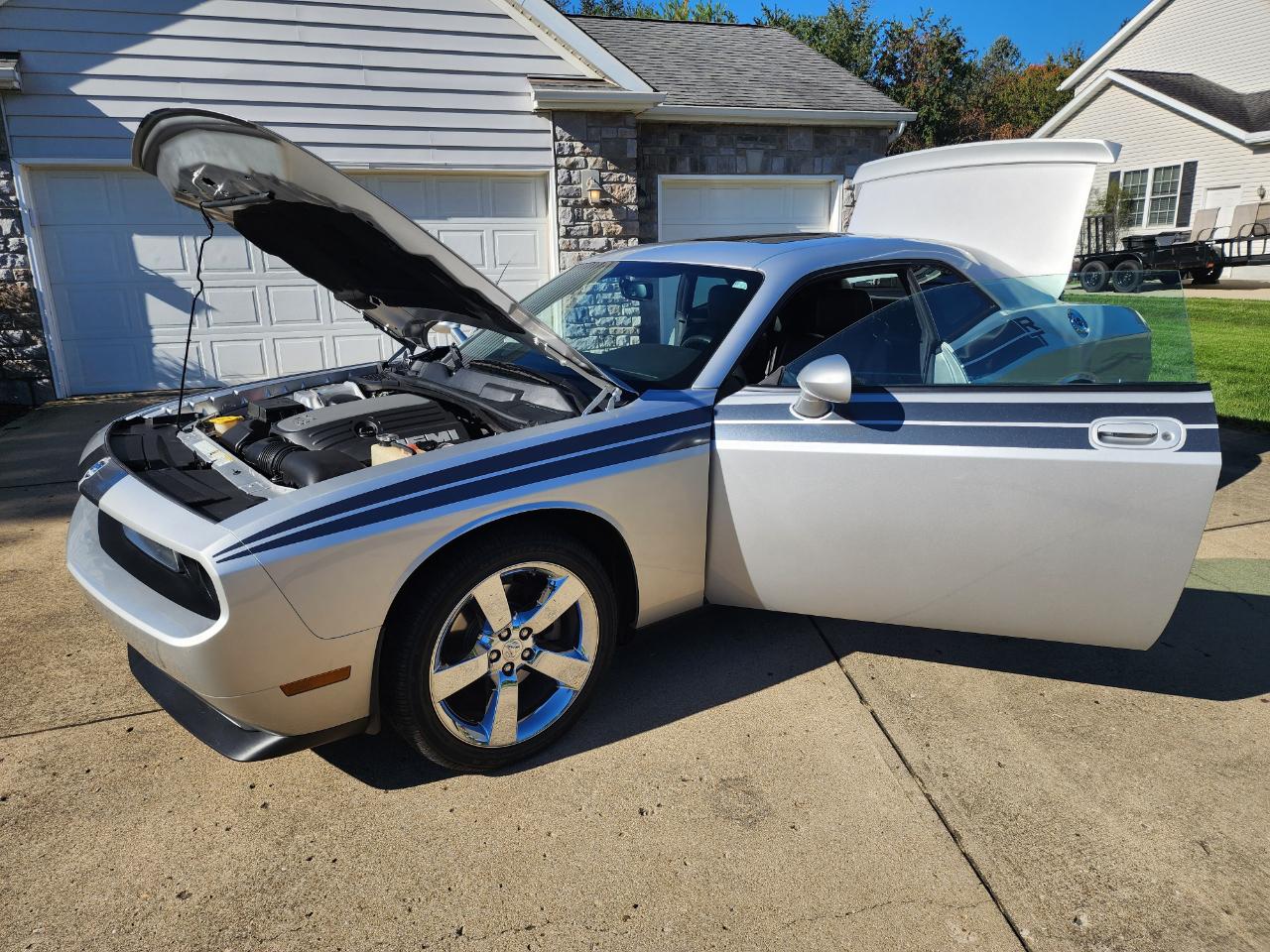 Dodge Challenger 2dr Cpe R/T 2009